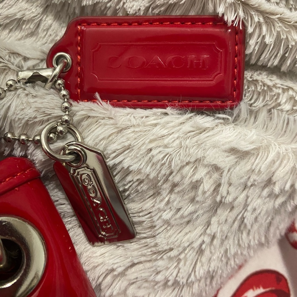 Coach Red Patent Leather Quilted Shoulder Bag with Dual Front Pockets - Picture 4 of 10
